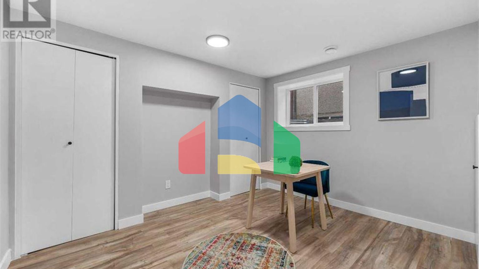 Residential - Single Family Home - Calgary, Canada - Canada