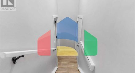 Residential - Single Family Home - Calgary, Canada - Canada