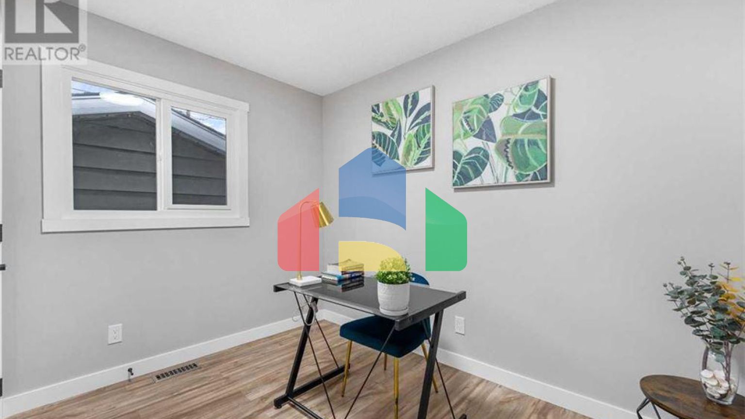 Residential - Single Family Home - Calgary, Canada - Canada