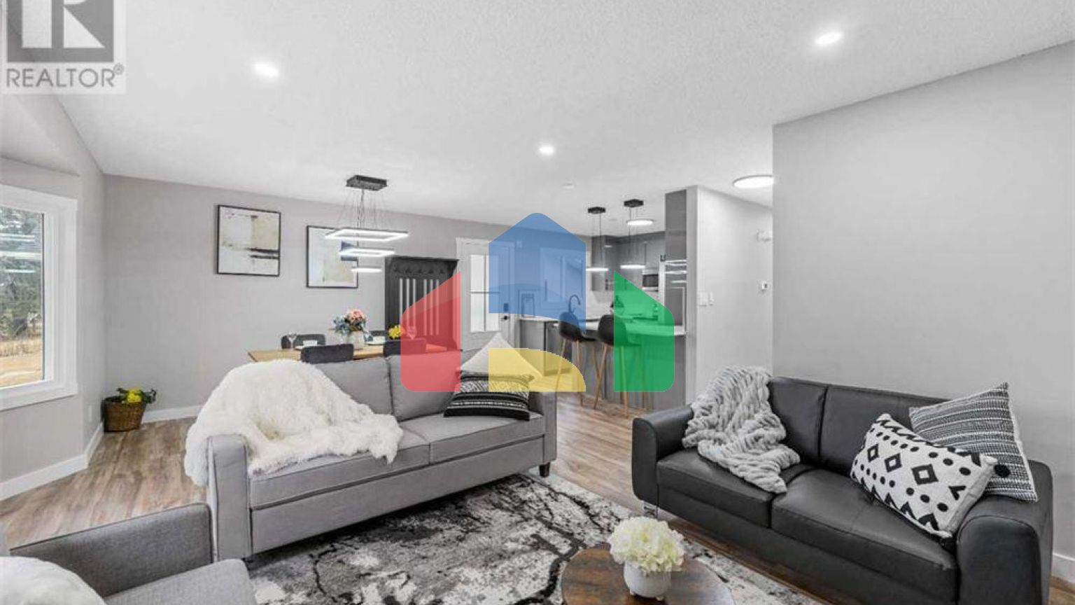 Residential - Single Family Home - Calgary, Canada - Canada