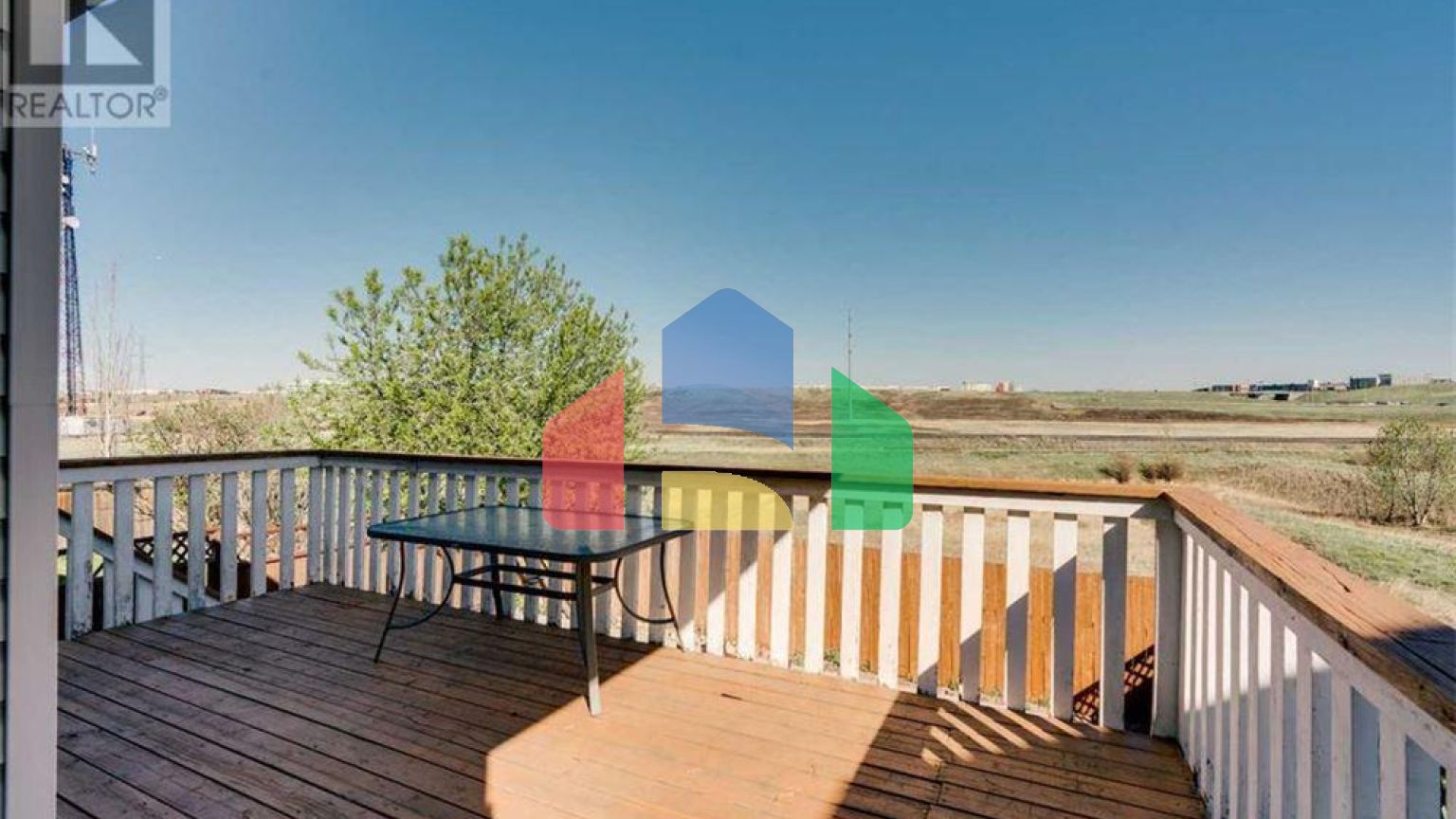 Residential - Single Family Home - Calgary, Canada - Canada