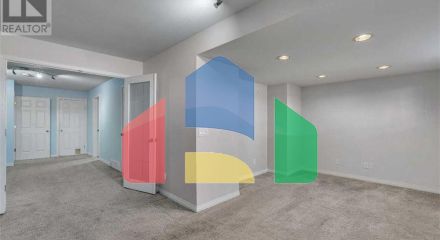 Residential - Single Family Home - Calgary, Canada - Canada