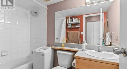 Residential - Condo/Apartment - Calgary, Canada - Canada