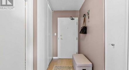 Residential - Condo/Apartment - Calgary, Canada - Canada