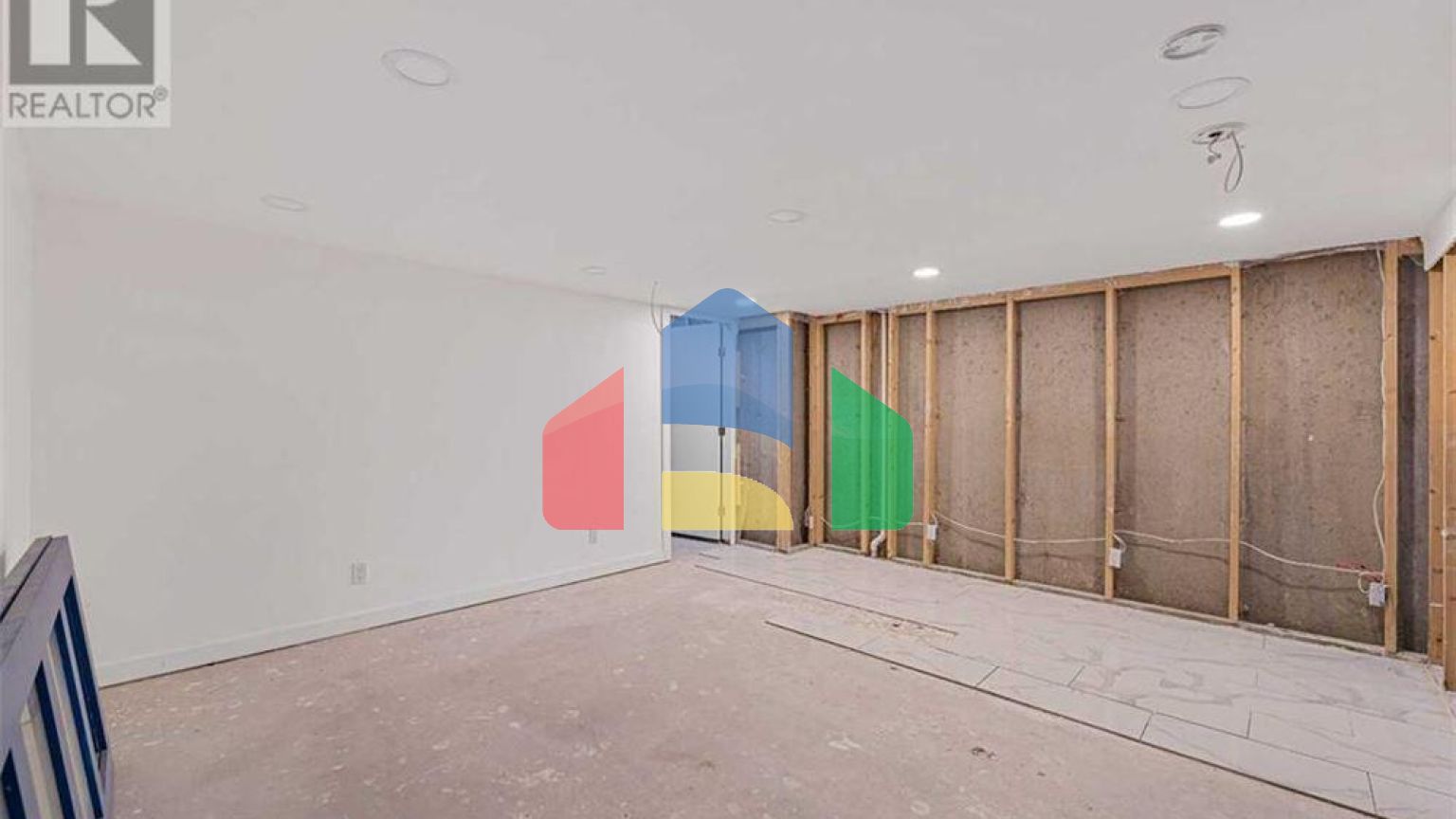 Residential - Townhouse - Calgary, Canada - Canada