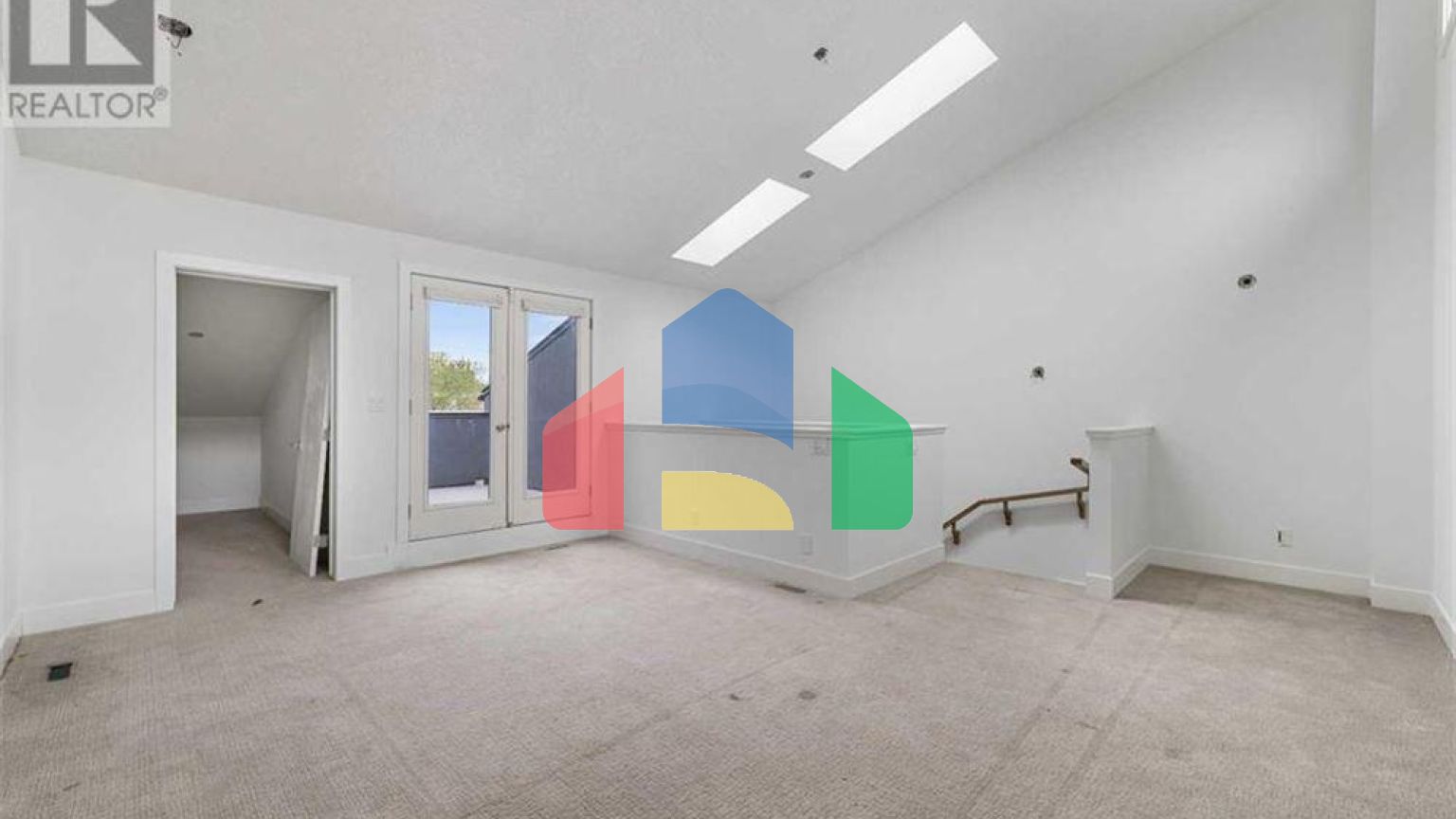 Residential - Townhouse - Calgary, Canada - Canada