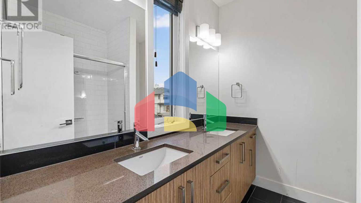 Residential - Townhouse - Calgary, Canada - Canada