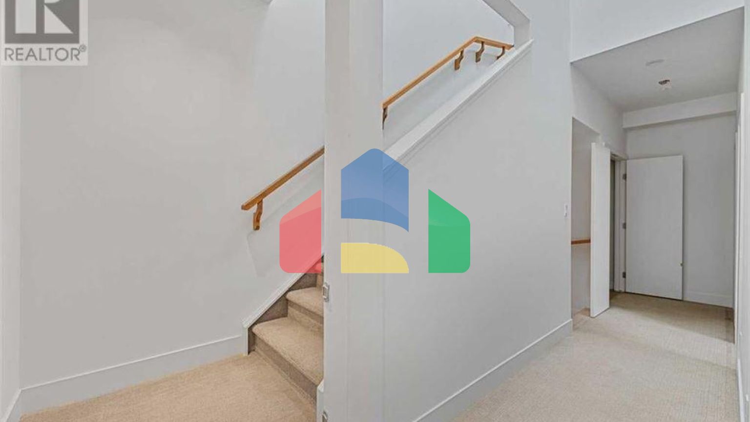 Residential - Townhouse - Calgary, Canada - Canada