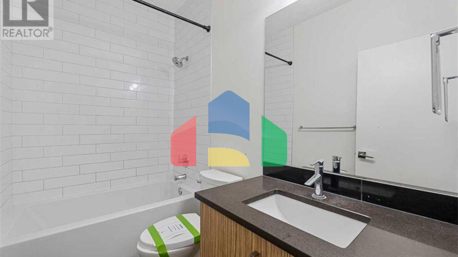 Residential - Townhouse - Calgary, Canada - Canada