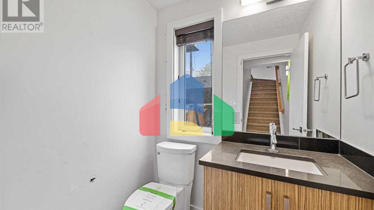 Residential - Townhouse - Calgary, Canada - Canada