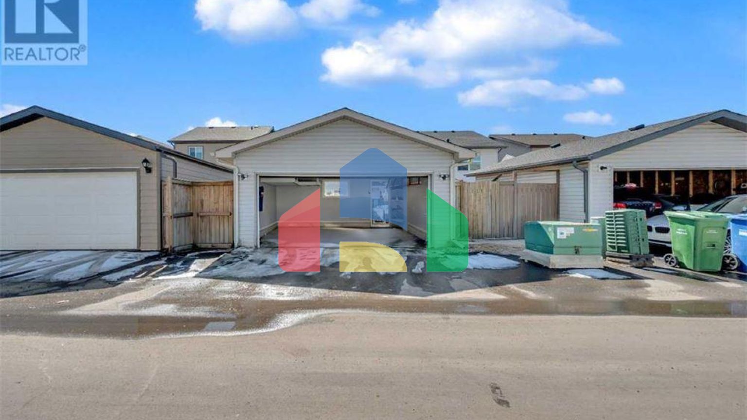 Residential - Single Family Home - Calgary, Canada - Canada