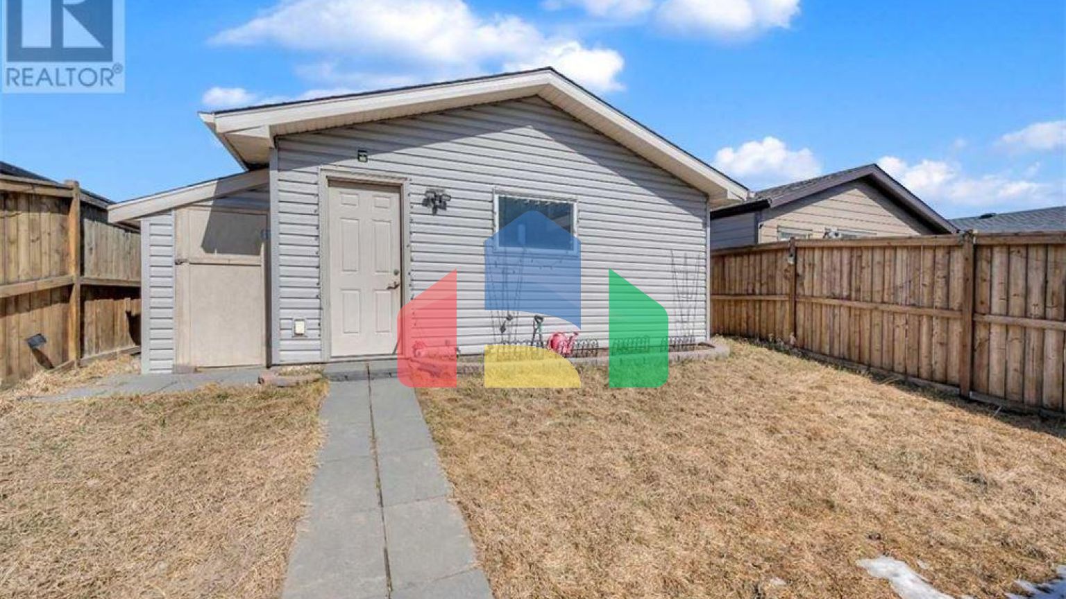 Residential - Single Family Home - Calgary, Canada - Canada