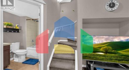 Residential - Single Family Home - Calgary, Canada - Canada