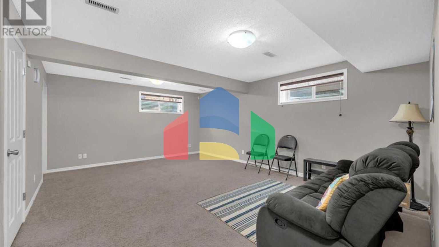 Residential - Single Family Home - Calgary, Canada - Canada