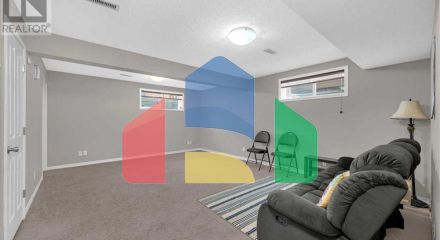 Residential - Single Family Home - Calgary, Canada - Canada