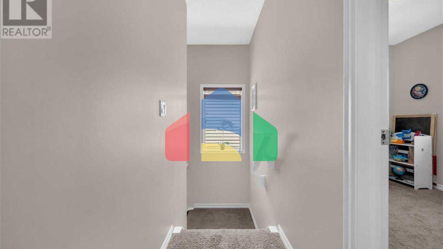 Residential - Single Family Home - Calgary, Canada - Canada