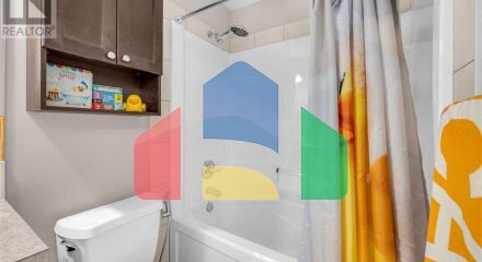 Residential - Single Family Home - Calgary, Canada - Canada