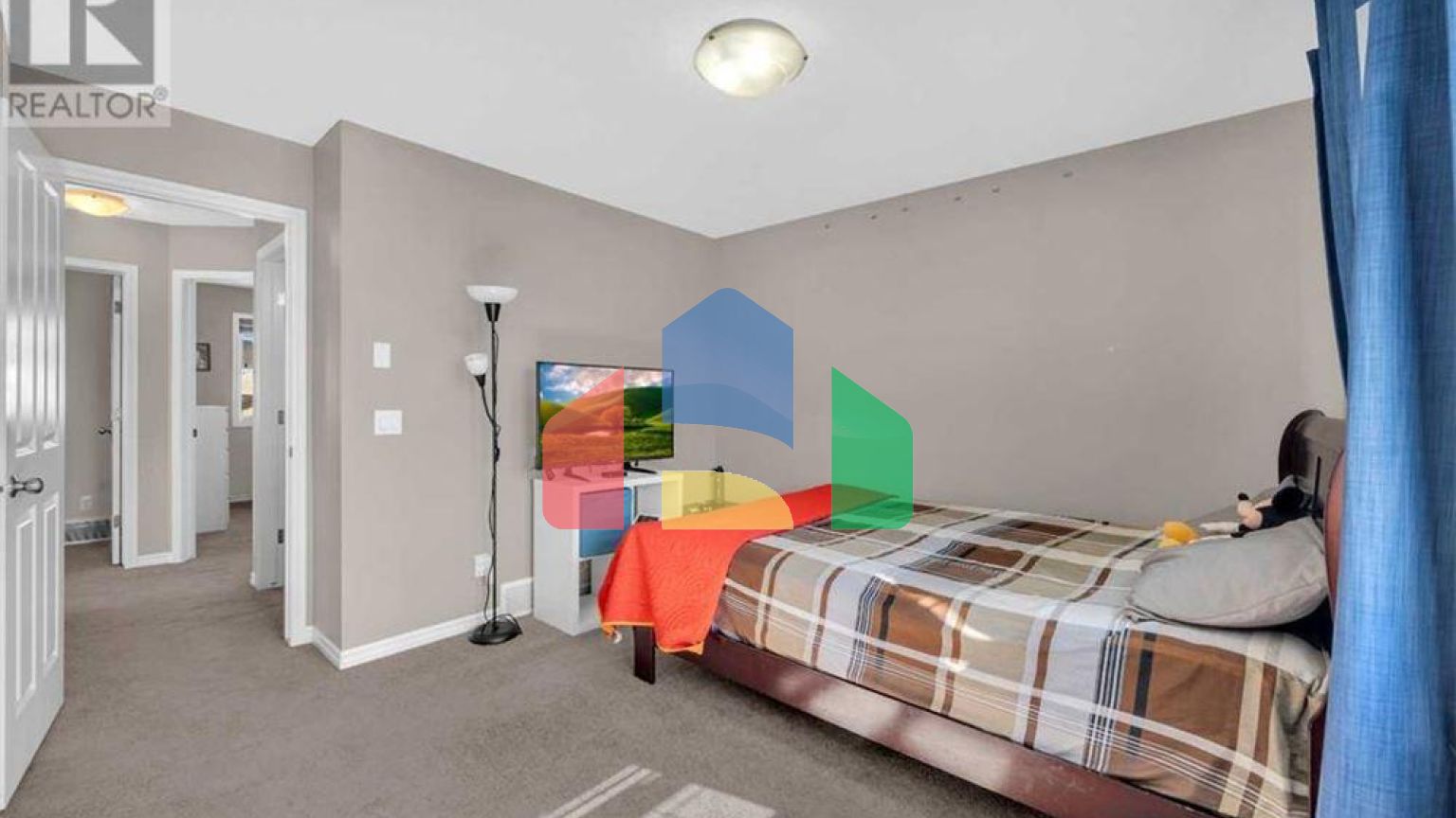 Residential - Single Family Home - Calgary, Canada - Canada