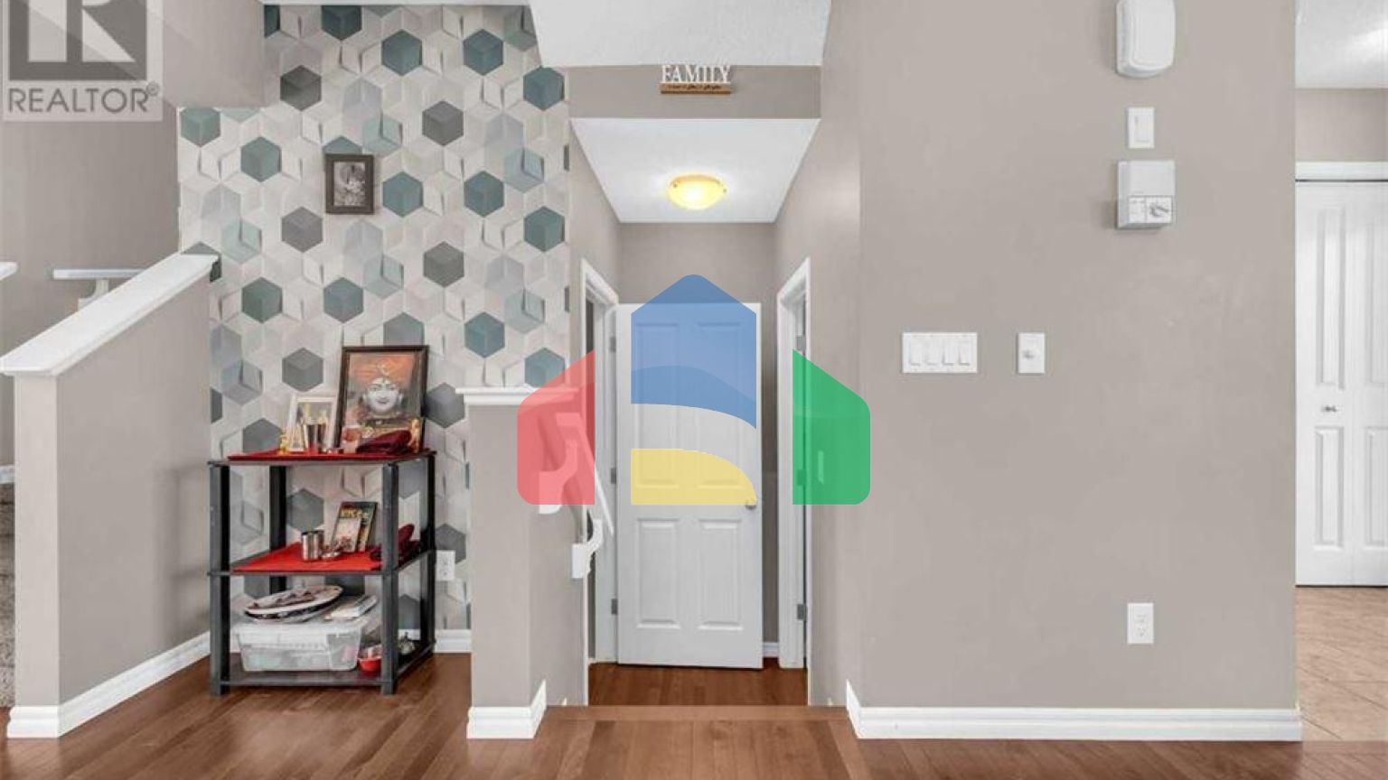 Residential - Single Family Home - Calgary, Canada - Canada