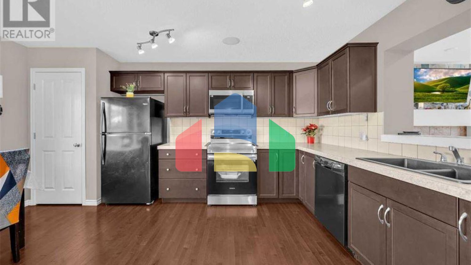 Residential - Single Family Home - Calgary, Canada - Canada