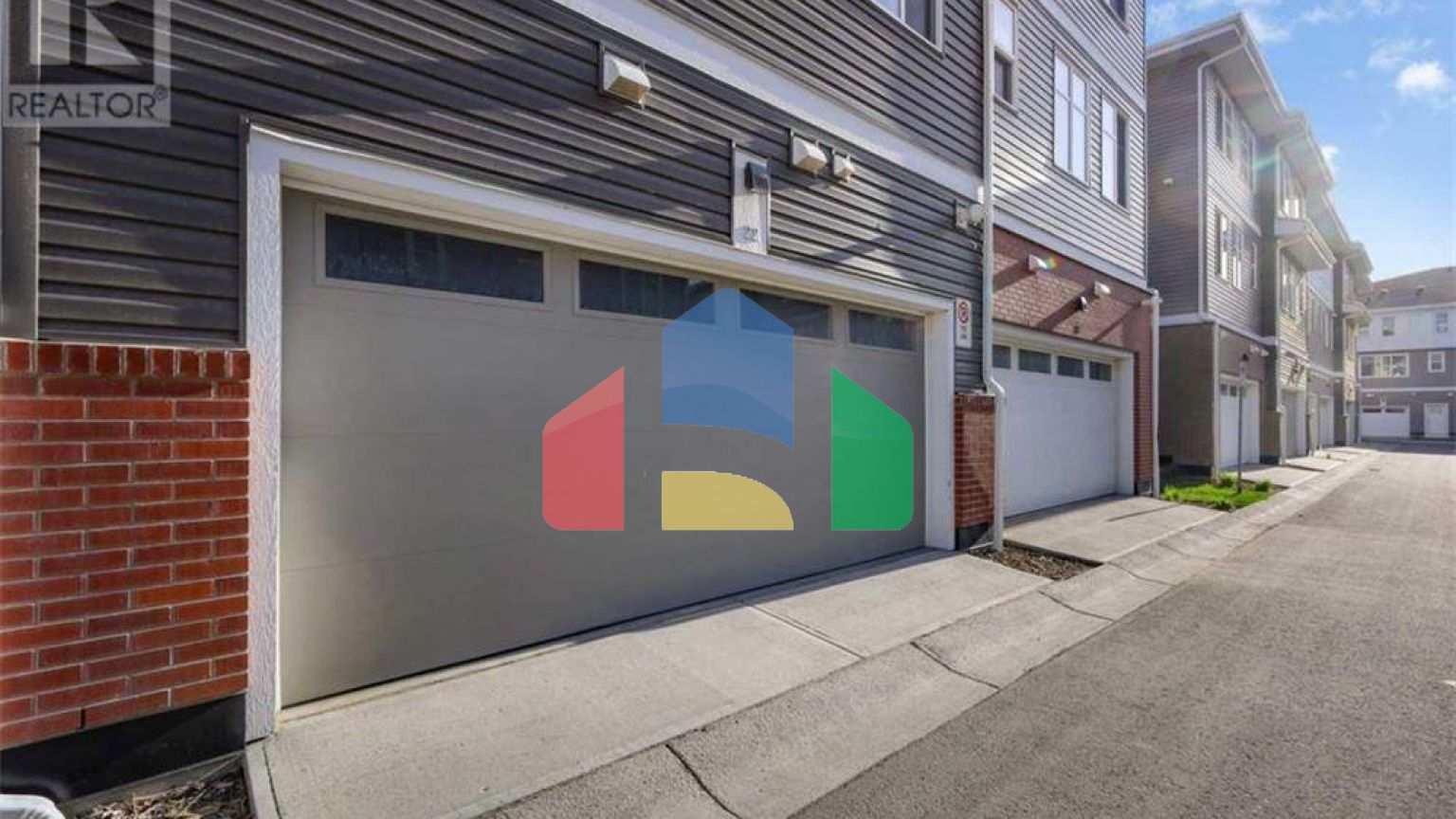 Residential - Townhouse - Calgary, Canada - Canada