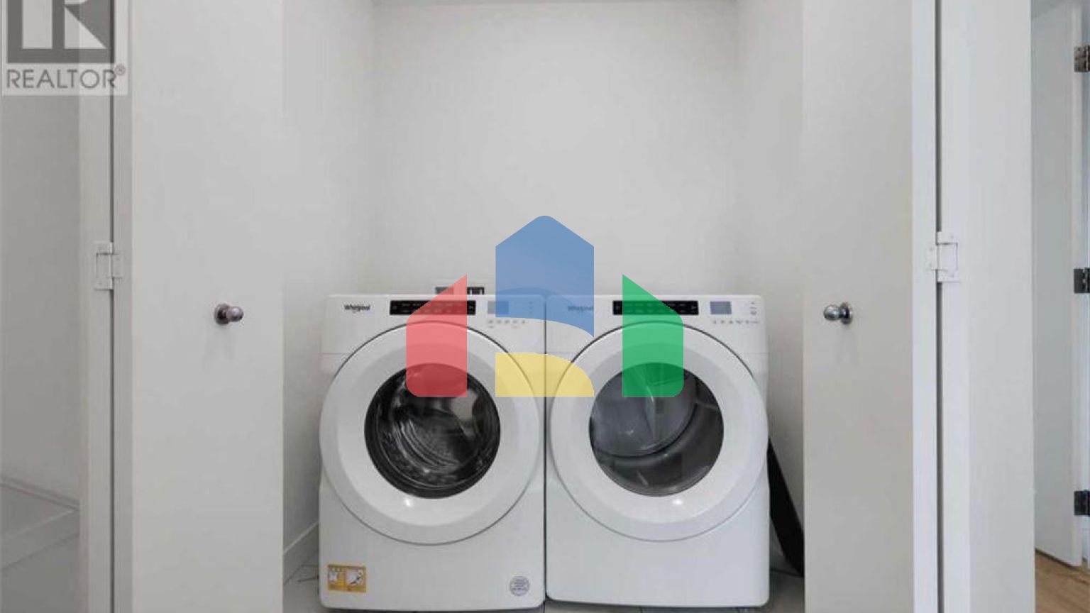 Residential - Townhouse - Calgary, Canada - Canada