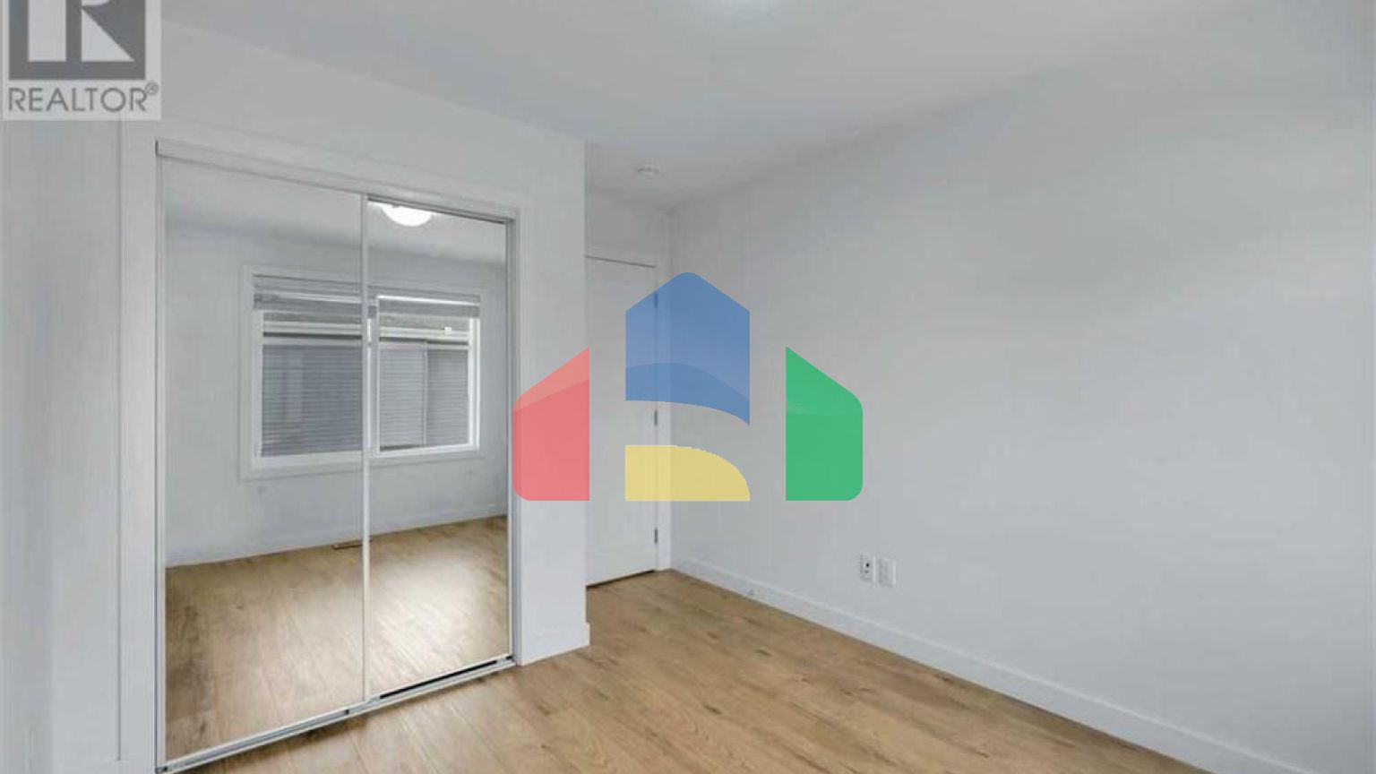 Residential - Townhouse - Calgary, Canada - Canada