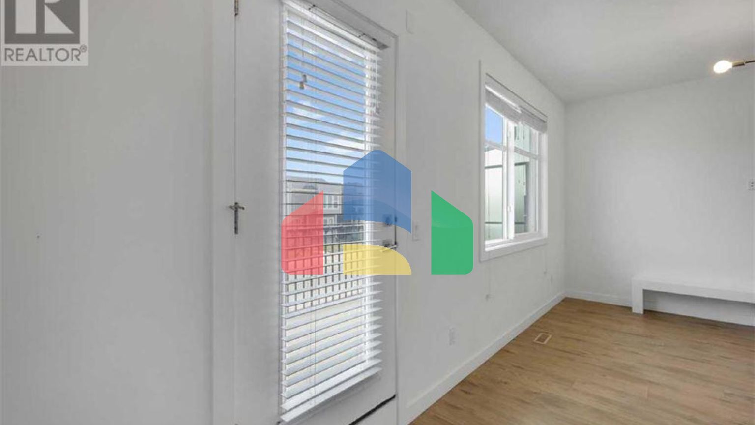 Residential - Townhouse - Calgary, Canada - Canada