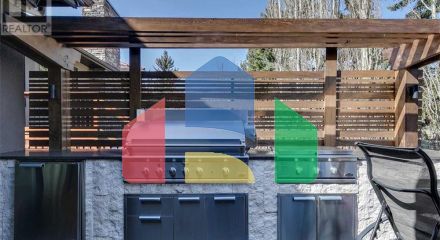 Residential - Single Family Home - Calgary, Canada - Canada