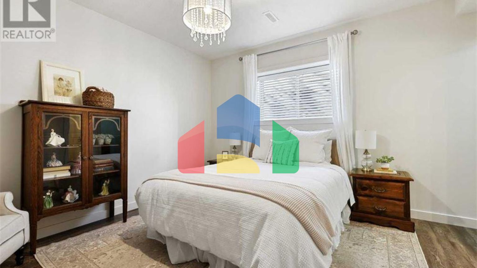 Residential - Single Family Home - Calgary, Canada - Canada