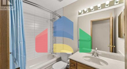 Residential - Single Family Home - Calgary, Canada - Canada