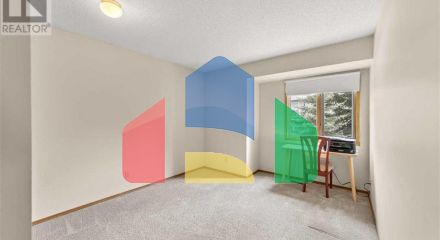 Residential - Single Family Home - Calgary, Canada - Canada