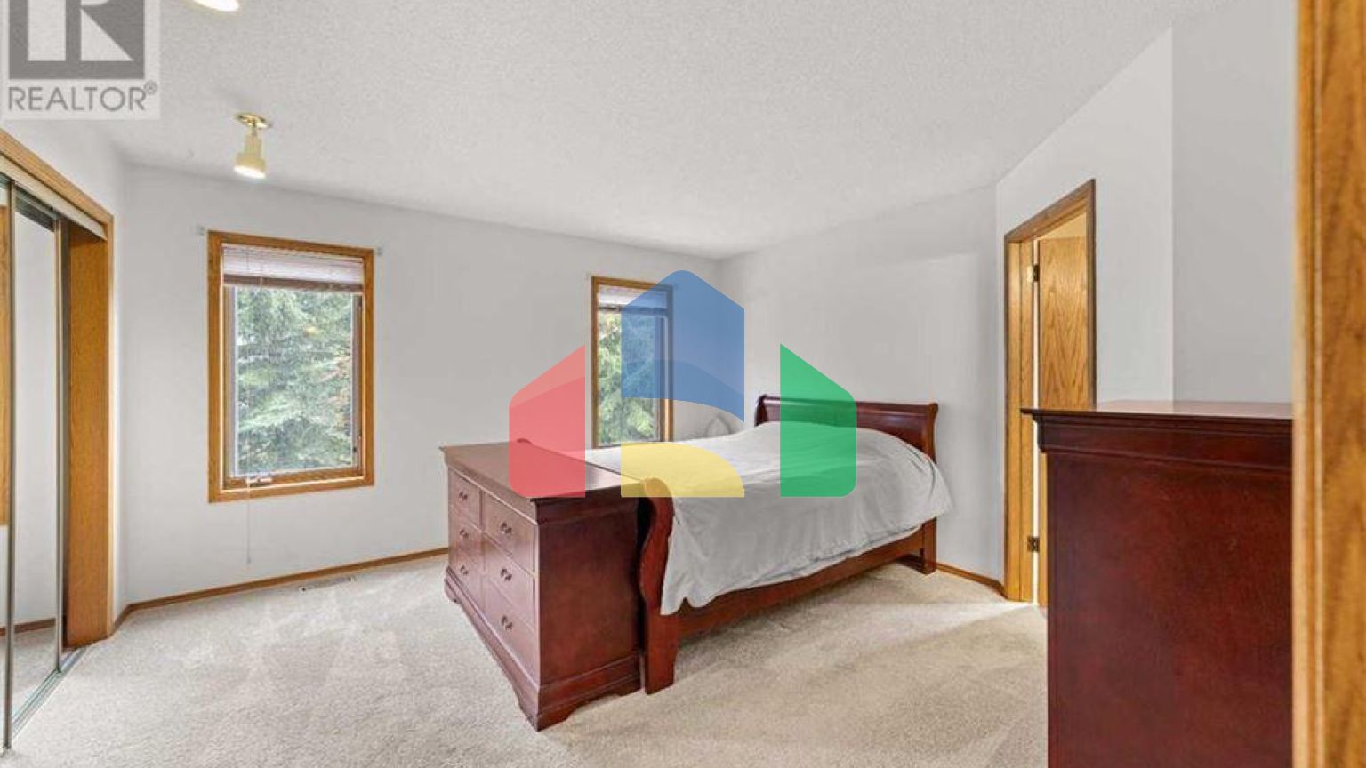 Residential - Single Family Home - Calgary, Canada - Canada