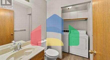 Residential - Single Family Home - Calgary, Canada - Canada