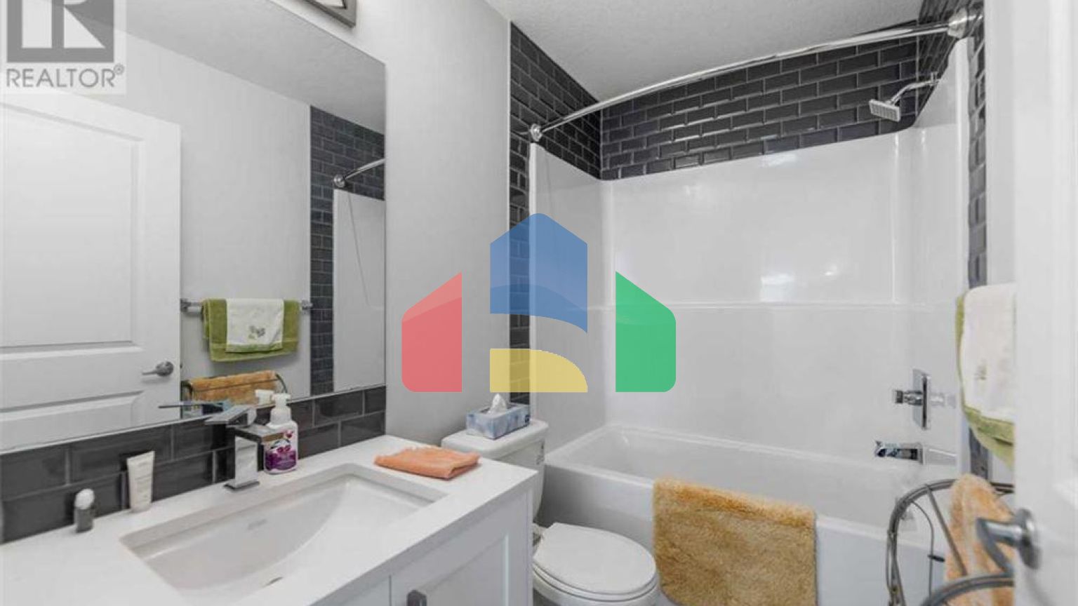 Residential - Condo/Apartment - Calgary, Canada - Canada