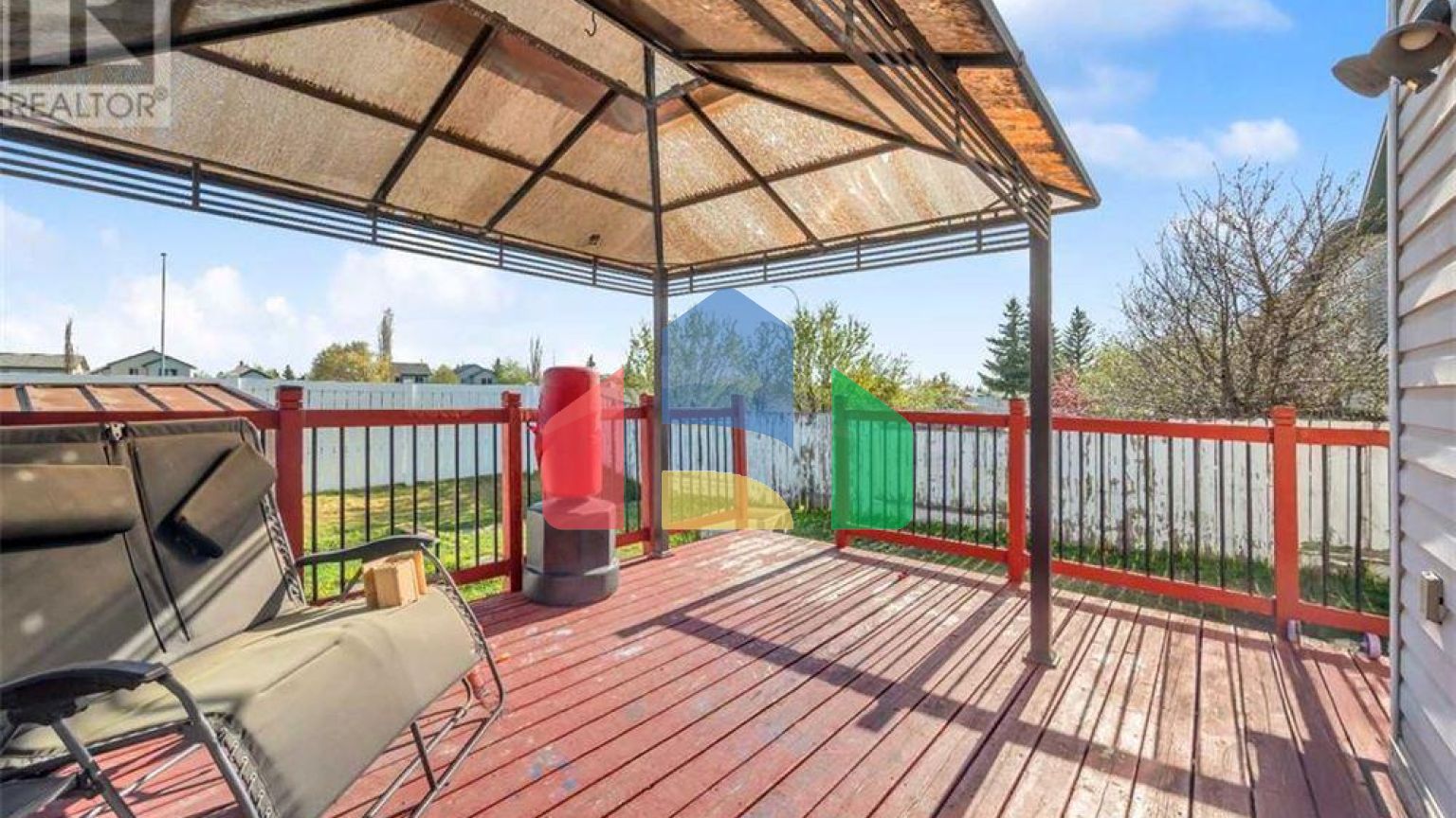 Residential - Single Family Home - Calgary, Canada - Canada