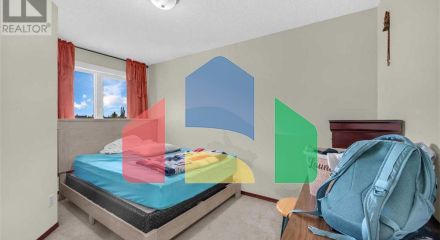 Residential - Single Family Home - Calgary, Canada - Canada