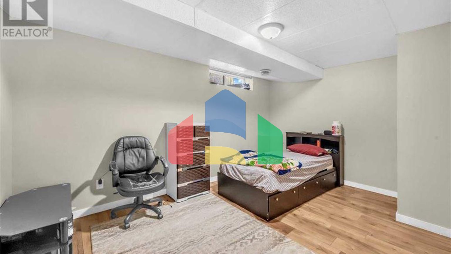 Residential - Single Family Home - Calgary, Canada - Canada