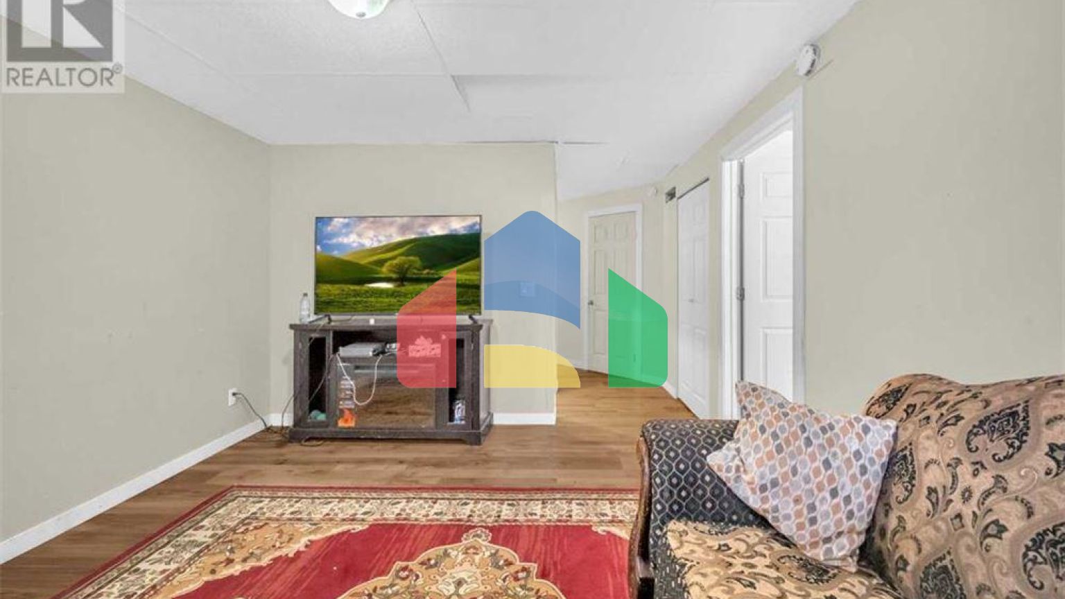 Residential - Single Family Home - Calgary, Canada - Canada