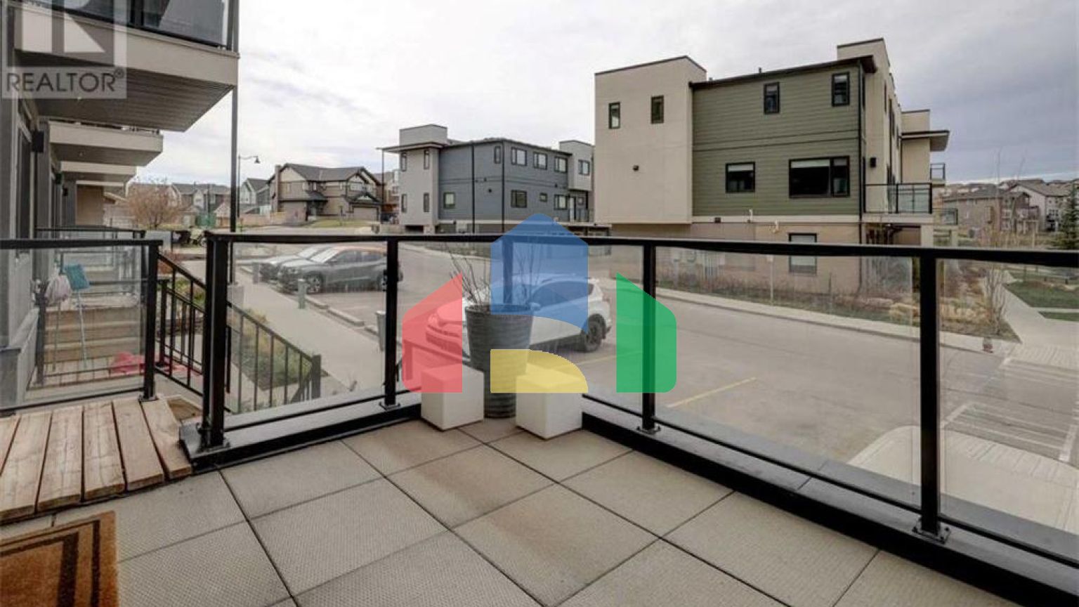 Residential - Condo/Apartment - Calgary, Canada - Canada