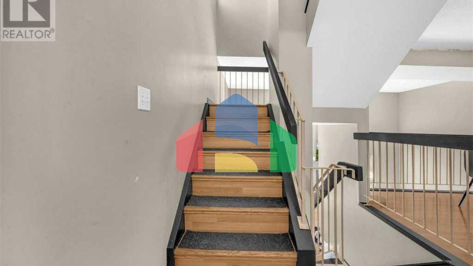 Residential - Townhouse - Calgary, Canada - Canada