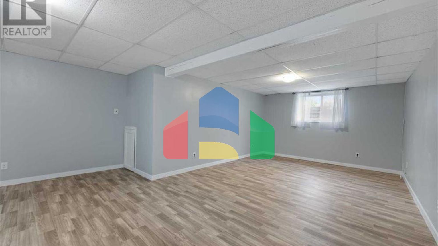 Residential - Single Family Home - Calgary, Canada - Canada