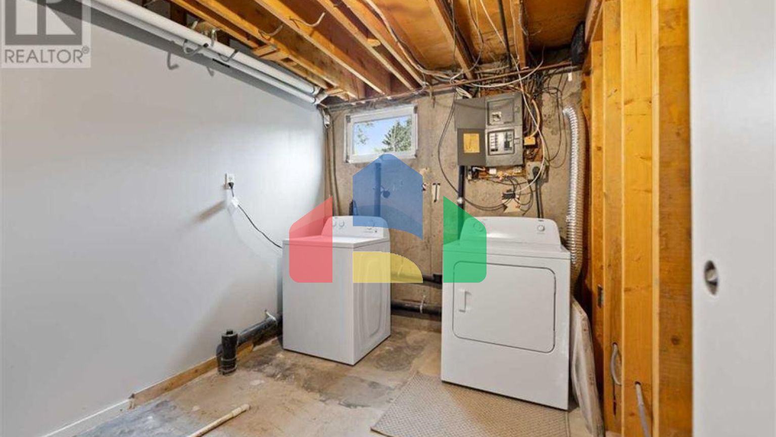 Residential - Single Family Home - Calgary, Canada - Canada