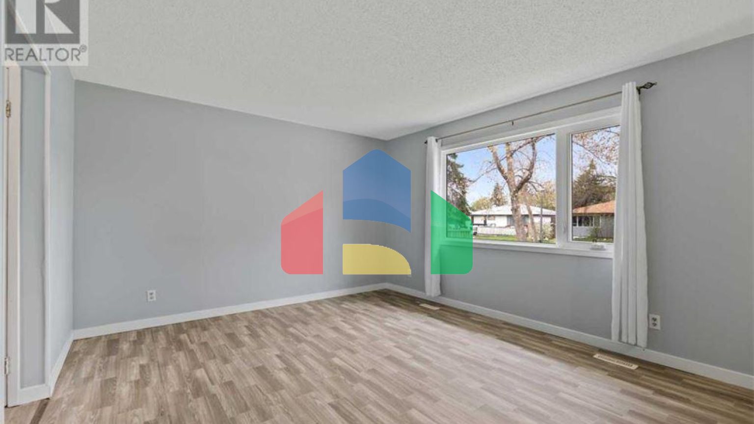 Residential - Single Family Home - Calgary, Canada - Canada