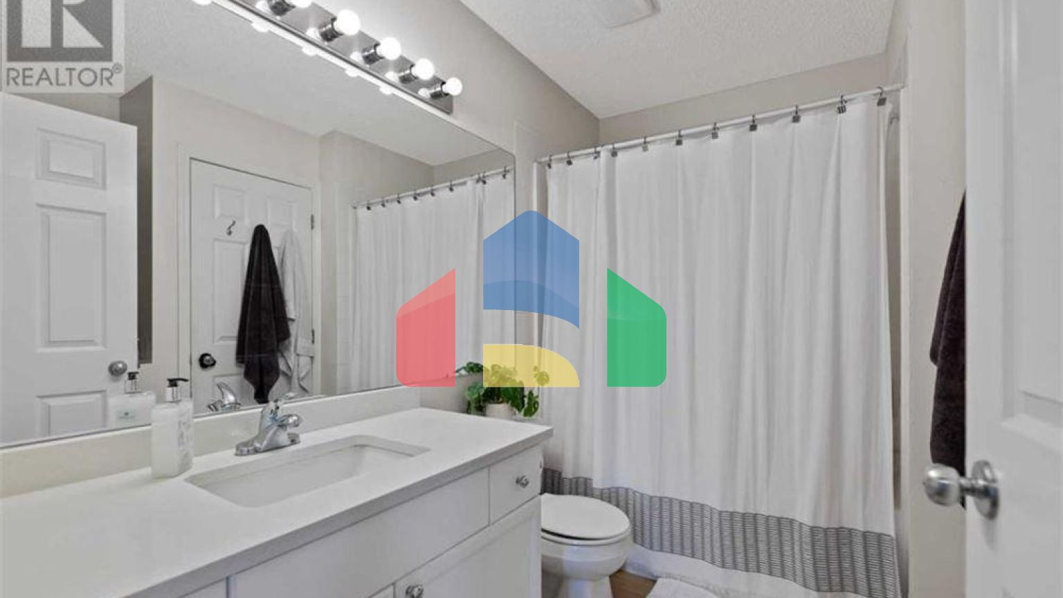 Residential - Condo/Apartment - Calgary, Canada - Canada