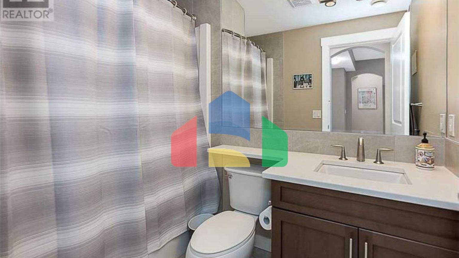 Residential - Single Family Home - Calgary, Canada - Canada