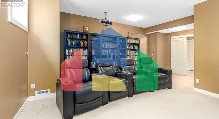 Residential - Single Family Home - Calgary, Canada - Canada