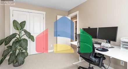 Residential - Single Family Home - Calgary, Canada - Canada