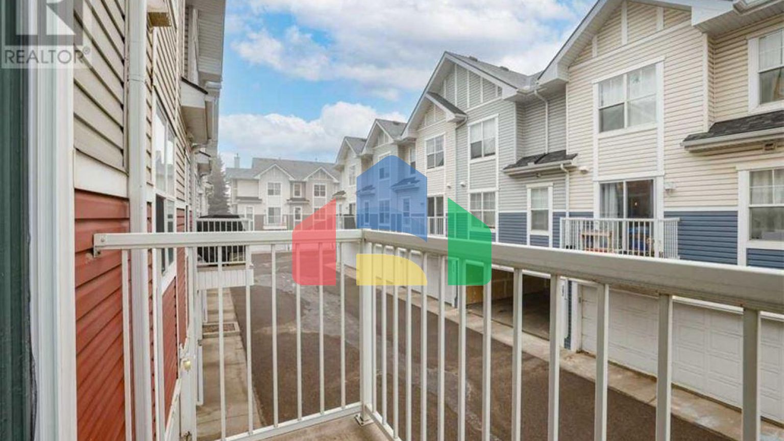 Residential - Townhouse - Calgary, Canada - Canada