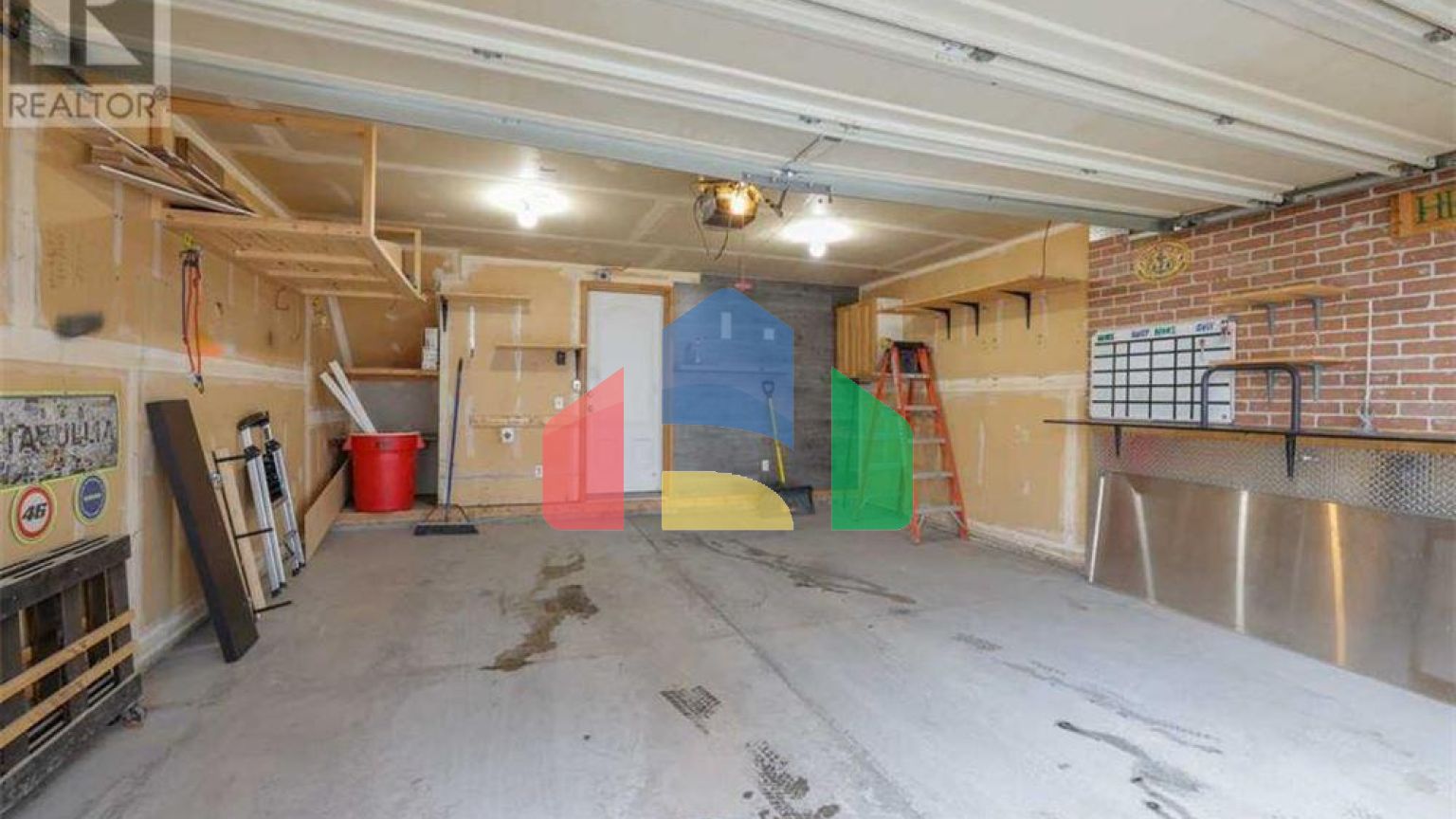 Residential - Townhouse - Calgary, Canada - Canada